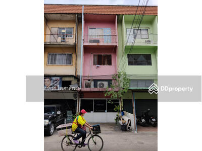 ขาย - ขายด่วน! ตึกแถว เสรีไทย ริมถนนใหญ่ (เหมาะทำการค้า) สูง 3 ชั้นครึ่ง เนื้อที่ 18 ตร.ว. 190 ตร.ม., กรุงเทพ