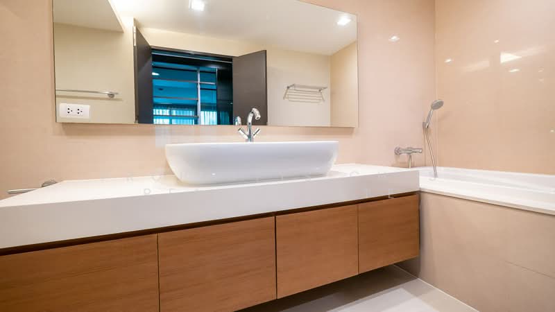 The Klasse Residence, Bangkok, Soi Sukhumvit 15, Khlongtoei Nua, Watthana, Bangkok, 3 Bedrooms, 167 sqm, Condo For Rent, by PROPERTYSIGHTS REAL ESTATE, 10875797 - DDproperty.com