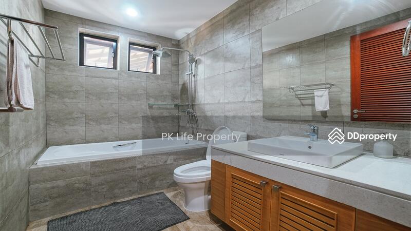 7S0070 Seaview villa for sale 220,000,000 These pool villa will offer over 7,000 sqm 6 bedroom 7, Phuket, Rawai, Muang Phuket, Phuket, 6 Bedrooms, 7,000 sqm, Single Detached House For Sale, by PK LIFE Property, 10877838 - DDproperty.com
