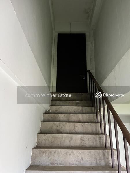 ขาย - ขาย/เช่าอาคารพาณิชย์ 4 ชั้นครึ่ง 2 คูหา ตรงข้ามห้างแหลมทอง ระยอง ในทำเลทอง, ระยอง