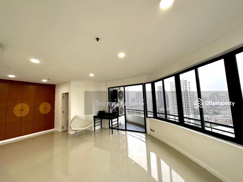 Moon Tower มูนทาวเวอร์ สุขุมวิท59