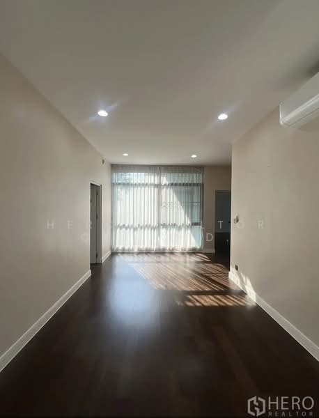 Setthasiri Krungthep Kreetha, Bangkok, Krungthep Kreetha Road, Hua Mak, Bang Kapi, Bangkok, 3 Bedrooms, 287 sqm, Single Detached House For Rent, by Hero Realtor Co., Ltd., 10882581 - DDproperty.com