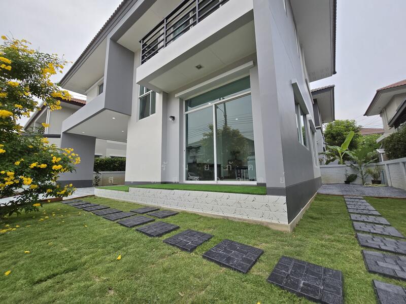 Casa Premium On Nut-Wongwaen, Bangkok, Kanchanaphisek Road, Dok Mai, Prawet, Bangkok, 4 Bedrooms, 180 sqm, Single Detached House For Rent, by ศรันย์ภัค สรัลสรกฤตย์, 10884149 - DDproperty.com