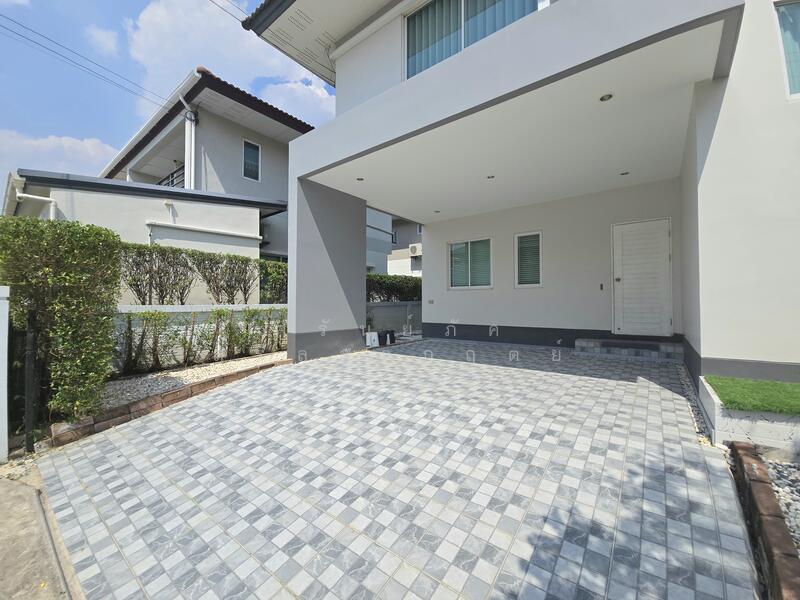 Casa Premium On Nut-Wongwaen, Bangkok, Kanchanaphisek Road, Dok Mai, Prawet, Bangkok, 4 Bedrooms, 180 sqm, Single Detached House For Rent, by ศรันย์ภัค สรัลสรกฤตย์, 10884149 - DDproperty.com