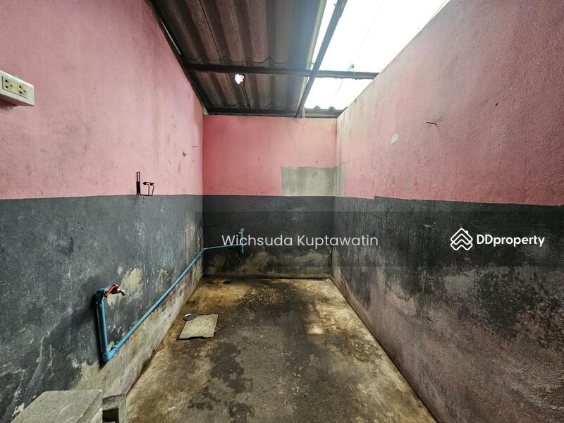 For Rent - Sale and Rent commercial buildings in Rewadee Commercial building, Soi Rewadee, Nonthaburi, Nonthaburi