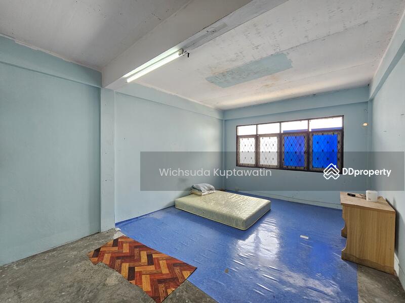 For Rent - Sale and Rent commercial buildings in Rewadee Commercial building, Soi Rewadee, Nonthaburi, Nonthaburi