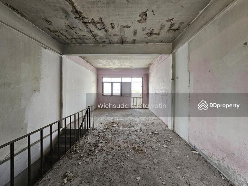 For Rent - Sale and Rent commercial buildings in Rewadee Commercial building, Soi Rewadee, Nonthaburi, Nonthaburi