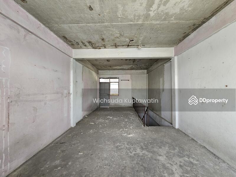 For Rent - Sale and Rent commercial buildings in Rewadee Commercial building, Soi Rewadee, Nonthaburi, Nonthaburi