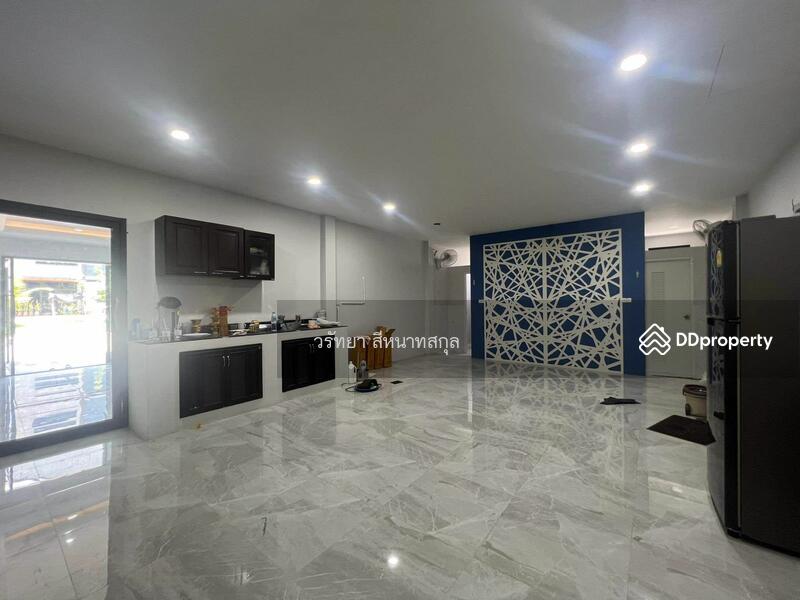 For Sale - For sale: land with newly built warehouse and office equipment, Pathum Thani