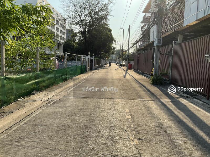 ขาย - ขายที่ดิน167ตร.ว.ทำเลดีใกล้ห้างเดอะไนน์26x25.7ม.ห่างจากถนนพระรามเก้า20เมตร หายาก เหมาะทำสำนักงาน, กรุงเทพ