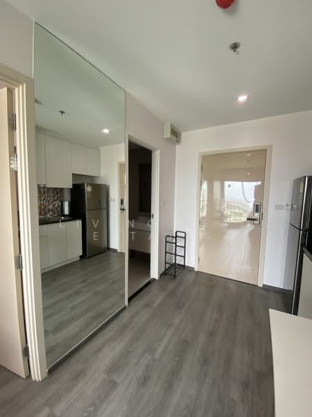 Rich Park @ Triple Station, Bangkok, 591 Srinakarin Road, Suan Luang, Suan Luang, Bangkok, 1 Bedroom, 28 sqm, Condo For Rent, by Living Real Estates, 10890708 - DDproperty.com