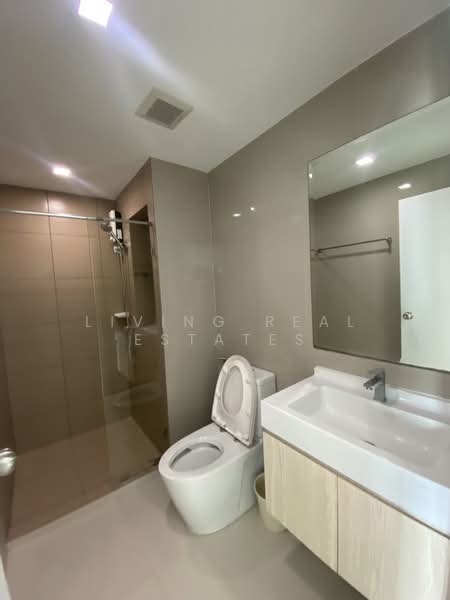 Rich Park @ Triple Station, Bangkok, 591 Srinakarin Road, Suan Luang, Suan Luang, Bangkok, 1 Bedroom, 28 sqm, Condo For Rent, by Living Real Estates, 10890708 - DDproperty.com