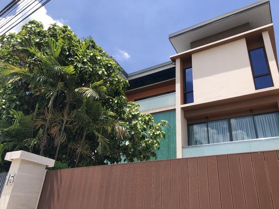 ขายบ้าน Home office พร้อม โกดัง ทำเลดีที่สุดในย่านศรีนครินทร์, กรุงเทพ, 15 ศรีนครินทร์, หนองบอน, ประเวศ, กรุงเทพ, 1,000 ตร.ม., บ้านเดี่ยว ขาย, โดย เปรมยุดา ทองจรรยา, 10892246 - DDproperty.com