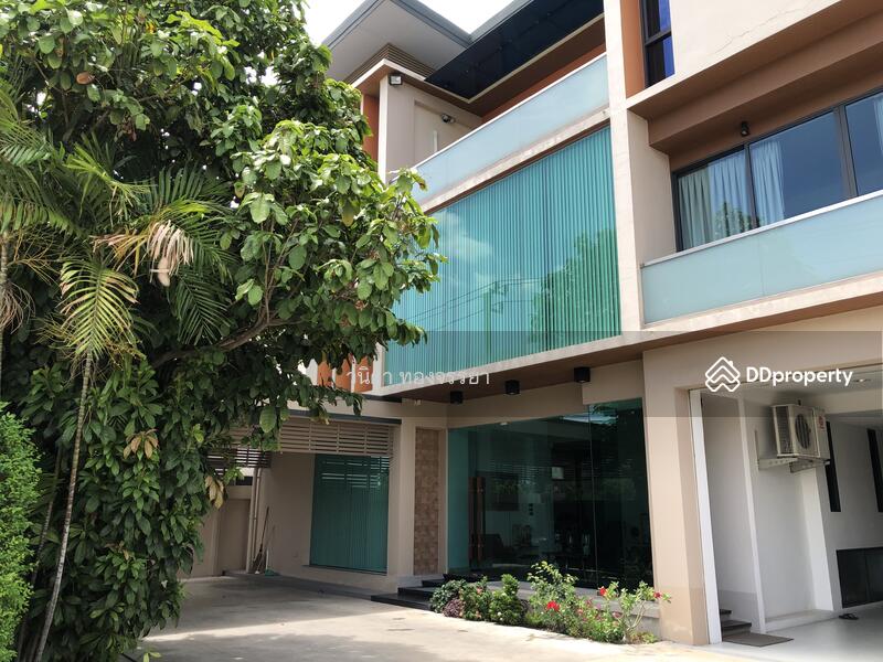 ขายบ้าน Home office พร้อม โกดัง ทำเลดีที่สุดในย่านศรีนครินทร์, กรุงเทพ, 15 ศรีนครินทร์, หนองบอน, ประเวศ, กรุงเทพ, 1,000 ตร.ม., บ้านเดี่ยว ขาย, โดย เปรมยุดา ทองจรรยา, 10892246 - DDproperty.com