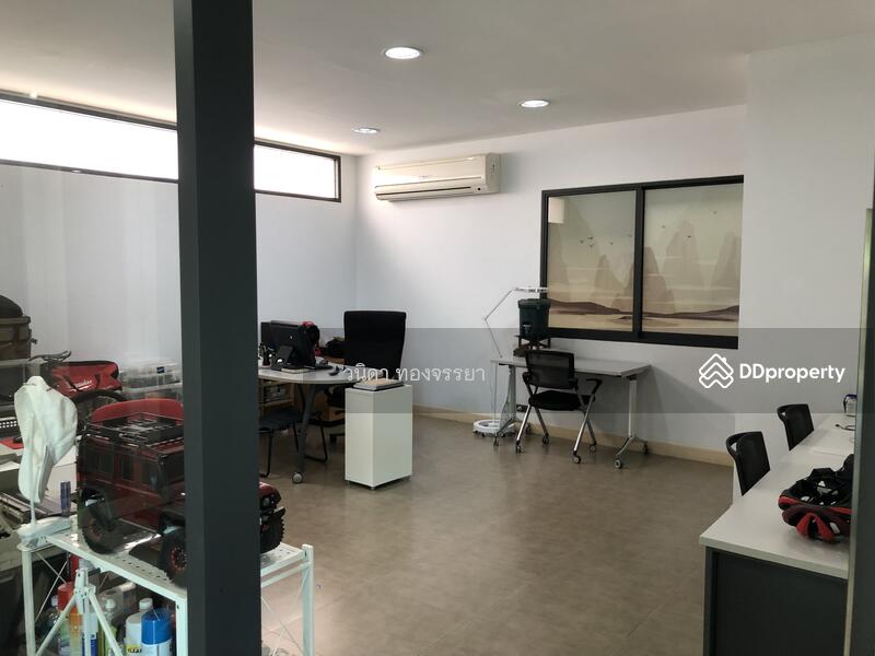 ขายบ้าน Home office พร้อม โกดัง ทำเลดีที่สุดในย่านศรีนครินทร์, กรุงเทพ, 15 ศรีนครินทร์, หนองบอน, ประเวศ, กรุงเทพ, 1,000 ตร.ม., บ้านเดี่ยว ขาย, โดย เปรมยุดา ทองจรรยา, 10892246 - ออฟิส 1 - DDproperty.com