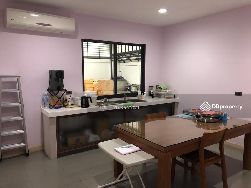 ขายบ้าน Home office พร้อม โกดัง ทำเลดีที่สุดในย่านศรีนครินทร์, กรุงเทพ, 15 ศรีนครินทร์, หนองบอน, ประเวศ, กรุงเทพ, 1,000 ตร.ม., บ้านเดี่ยว ขาย, โดย เปรมยุดา ทองจรรยา, 10892246 - ห้องครัวชั้น 1 วิวโกดัง - DDproperty.com