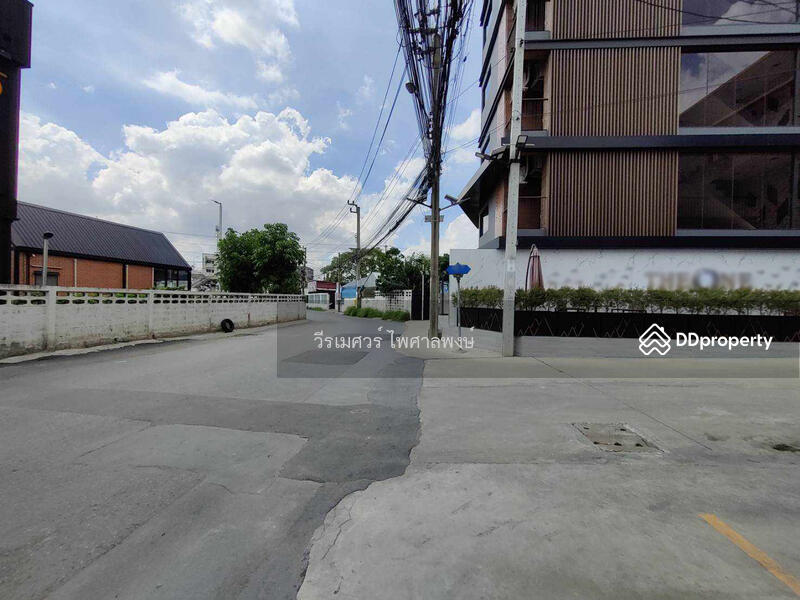 ขายที่ดิน อ่อนนุช ใกล้ Lotus อ่อนนุช 170 m. (เหมาะสร้าง บ้าน + สำนักงาน + Townhome) เนื้อที่ 93 ตร.ว