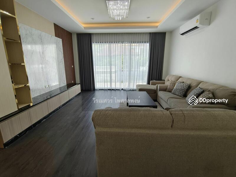 บ้านถนนสุขุมวิท (ใกล้สถานี BTS ทองหล่อ-เอกมัย) 50 ตร.ว. พื้นที่อาคาร 330 ตร.ม. สูง 3 ชั้น ทำเลสะดวก 