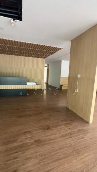 For Rent - Samut Prakan Retail Sukhumvit BTS Bearing BRE19985, Samut Prakan