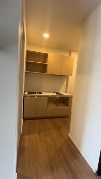 For Rent - Samut Prakan Retail Sukhumvit BTS Bearing BRE19985, Samut Prakan