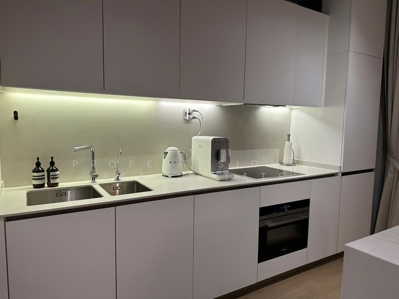 The Strand Thonglor, Bangkok, 36 Soi Sukhumvit 55, Khlong Tan Nua, Watthana, Bangkok, 3 Bedrooms, 185 sqm, Condo For Rent, by PROPERTYSIGHTS REAL ESTATE, 10895654 - DDproperty.com