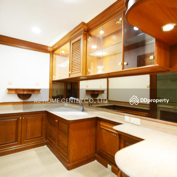 For Sale - The Royal Vibhavadi, Bangkok