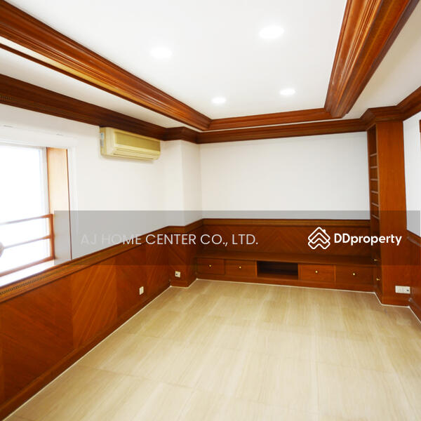 For Sale - The Royal Vibhavadi, Bangkok