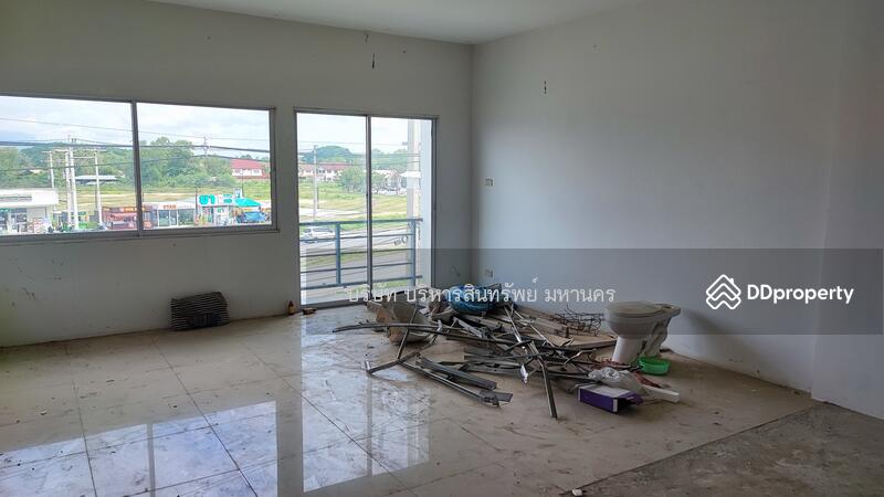 For Sale - Shophouse 26Sqw. Ton Pao San Kamphaeng Chiang Mai., Chiang Mai