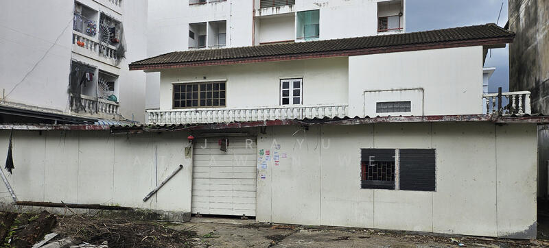 For Sale - Sale!! Ladprao 25 House with 104 sq.wa 18 parkig lots, Bangkok