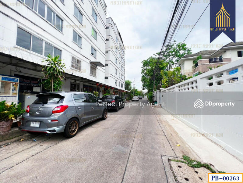 อพาร์ทเม้นท์ ลาดพร้าว 80 ราคาถูก 108 ห้อง มีที่จอดรถ เหมาะแก่นักลงทุน วังทองหลาง, Bangkok, - -, Wang Thonglang, Wang Thonglang, Bangkok, 10+ Bedrooms, 52 sqm, Apartment For Sale, by ปภัชญา ธนัตถ์ภรณ์, 10920257 - DDproperty.com