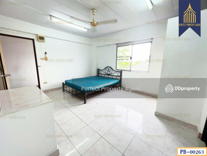 อพาร์ทเม้นท์ ลาดพร้าว 80 ราคาถูก 108 ห้อง มีที่จอดรถ เหมาะแก่นักลงทุน วังทองหลาง, Bangkok, - -, Wang Thonglang, Wang Thonglang, Bangkok, 10+ Bedrooms, 52 sqm, Apartment For Sale, by ปภัชญา ธนัตถ์ภรณ์, 10920257 - DDproperty.com