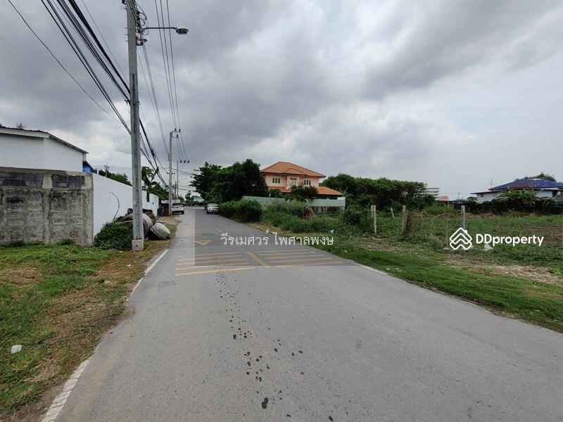 ขายที่ดิน ถนนเฉลิมพระเกียรติ ร.9 ใกล้ศูนย์การค้าหลายแห่ง (เหมาะสร้าง โครงการจัดสรร) 18-1-43 ไร่ ถนนก