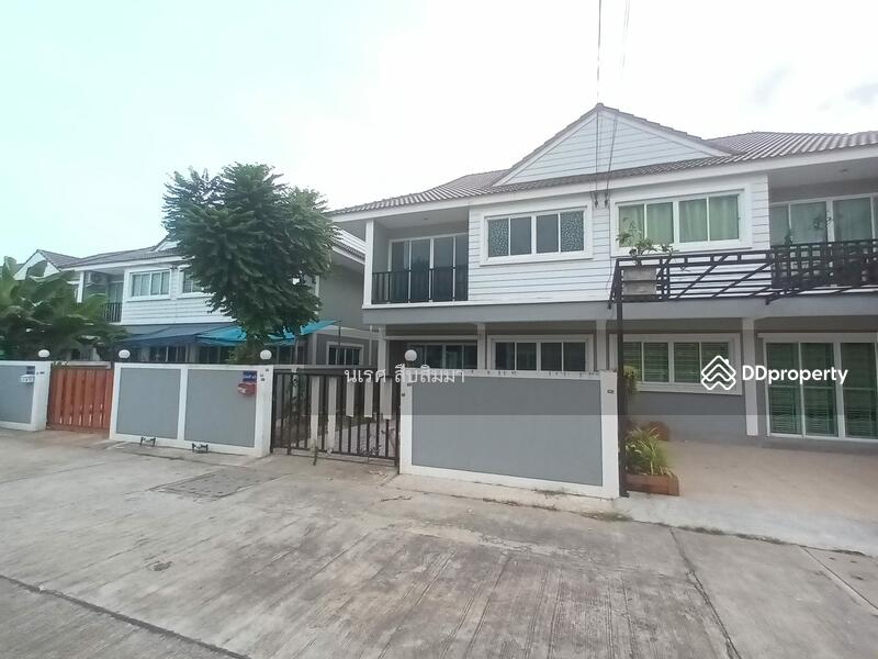 บ้านแฝด 2 ชั้นเนื้อที่กว้าง พิกัดเครือสหพัฒน์ หมู่บ้านคันทรีวิลเลท3 ซอยไร่1, Chon Buri (Pattaya), Nong - Kham, Si Racha, Chon Buri (Pattaya), 3 Bedrooms, 120 sqm, Single Detached House For Sale, by นเรศ สืบสิมมา, 10926404 - DDproperty.com