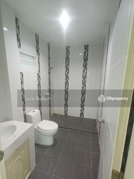 บ้านแฝด 2 ชั้นเนื้อที่กว้าง พิกัดเครือสหพัฒน์ หมู่บ้านคันทรีวิลเลท3 ซอยไร่1, Chon Buri (Pattaya), Nong - Kham, Si Racha, Chon Buri (Pattaya), 3 Bedrooms, 120 sqm, Single Detached House For Sale, by นเรศ สืบสิมมา, 10926404 - DDproperty.com