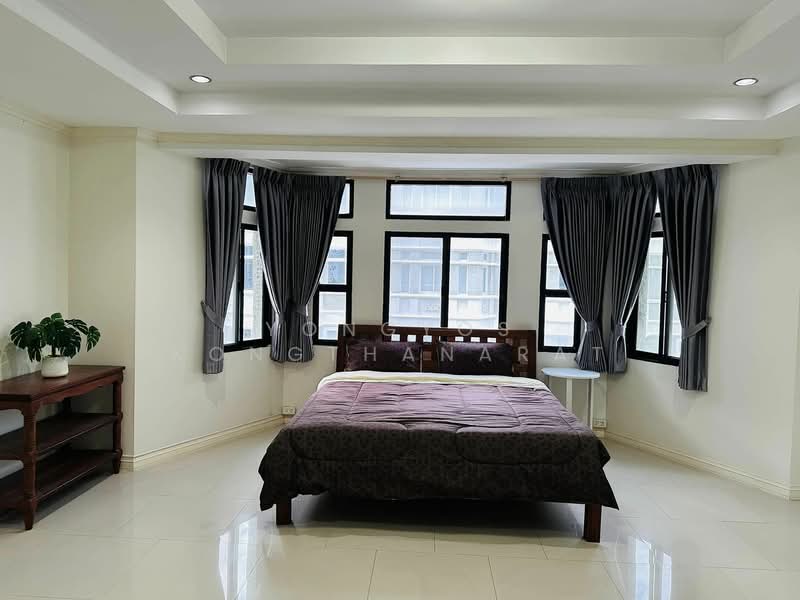 Moo Baan Chicha Castle, Bangkok, Sukhumvit 31, Khlongtoei Nua, Watthana, Bangkok, 4 Bedrooms, 400 sqm, Townhouse For Rent, by Thai Real Estate Broker Association (TREBA), 10930380 - DDproperty.com