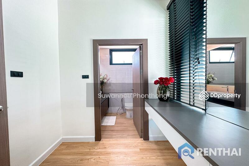 2 storey modern tropical house for sale Pattaya, Chon Buri (Pattaya), Huai Yai, Bang Lamung (Pattaya), Chon Buri (Pattaya), 4 Bedrooms, 215 sqm, Single Detached House For Sale, by Suwannee Phonthong, 10935692 - DDproperty.com