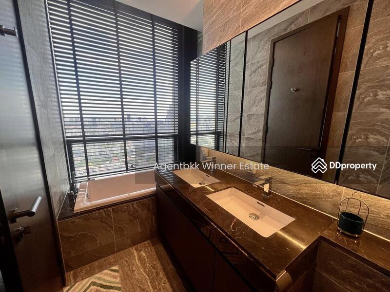 The Esse Sukhumvit 36, Bangkok, Soi Sukhumvit 36, Sukhumvit Road, Phra Kanong, Khlong Toei, Bangkok, 2 Bedrooms, 75 sqm, Condo For Rent, by Agentbkk, 10939089 - DDproperty.com