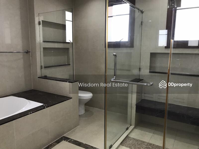 Narasiri Pattanakarn-Srinakarin, Bangkok, 878 Soi Srinakarin 20, Khlong Chan, Bang Kapi, Bangkok, 5 Bedrooms, 480 sqm, Single Detached House For Rent, by Wisdom Real Estate, 10948274 - DDproperty.com