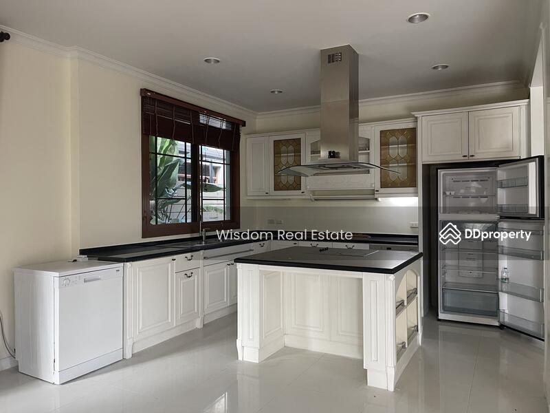 Narasiri Pattanakarn-Srinakarin, Bangkok, 878 Soi Srinakarin 20, Khlong Chan, Bang Kapi, Bangkok, 5 Bedrooms, 480 sqm, Single Detached House For Rent, by Wisdom Real Estate, 10948274 - DDproperty.com