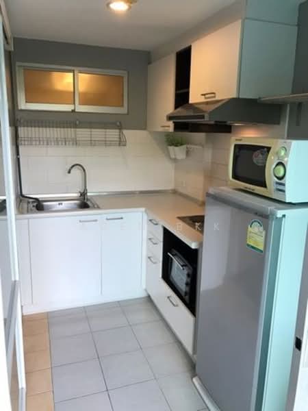 Lumpini Ville Ramkhamhaeng 26, Bangkok, Soi Ramkamhang 26, Huamark Road, Hua Mak, Bang Kapi, Bangkok, 1 Bedroom, 33 sqm, Condo For Rent, by Agentbkk, 10950428 - DDproperty.com
