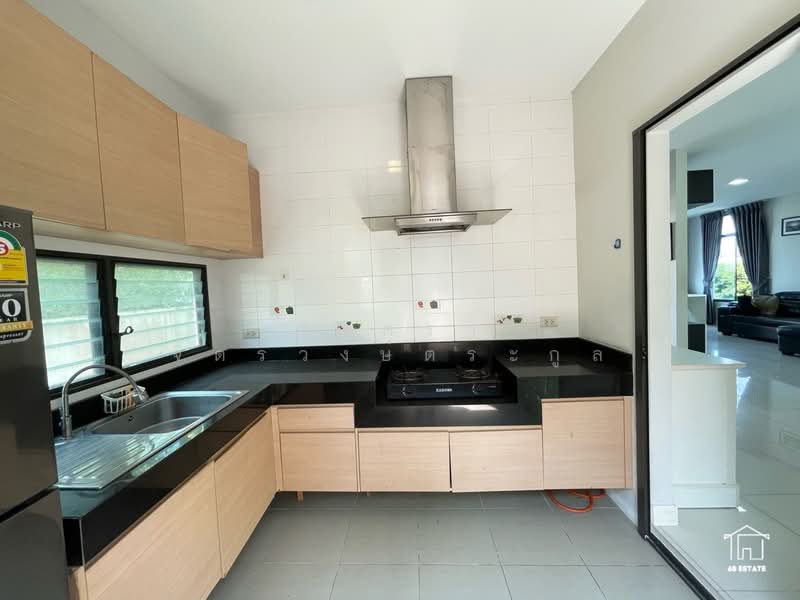 Mantana Lake Watcharapol, Bangkok, Sukhaphiban 5 Road, O-Ngoen, Sai Mai, Bangkok, 3 Bedrooms, 168 sqm, Single Detached House For Rent, by วิจิตรา จิตรวงษ์ตระกูล, 10956877 - DDproperty.com