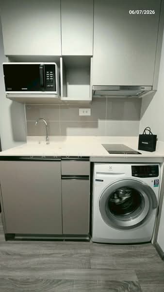 IDEO Mobi Sukhumvit 40, Bangkok, Soi Sukhumvit 40, Phra Kanong, Khlong Toei, Bangkok, 2 Bedrooms, 52 sqm, Condo For Rent, by Jarunat K, 10957428 - DDproperty.com