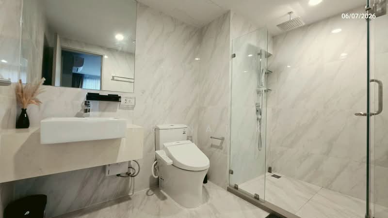 IDEO Mobi Sukhumvit 40, Bangkok, Soi Sukhumvit 40, Phra Kanong, Khlong Toei, Bangkok, 2 Bedrooms, 52 sqm, Condo For Rent, by Jarunat K, 10957428 - DDproperty.com