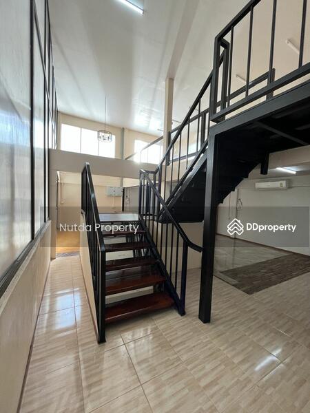 For Rent - Warehouse with office Ratchadaphisek, Bangkok