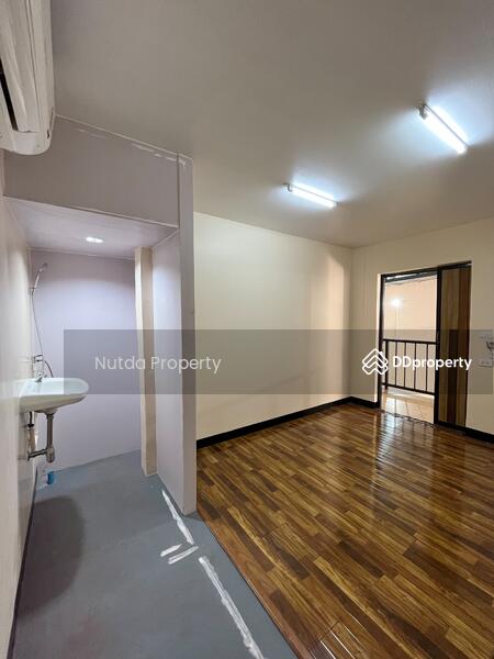 For Rent - Warehouse with office Ratchadaphisek, Bangkok