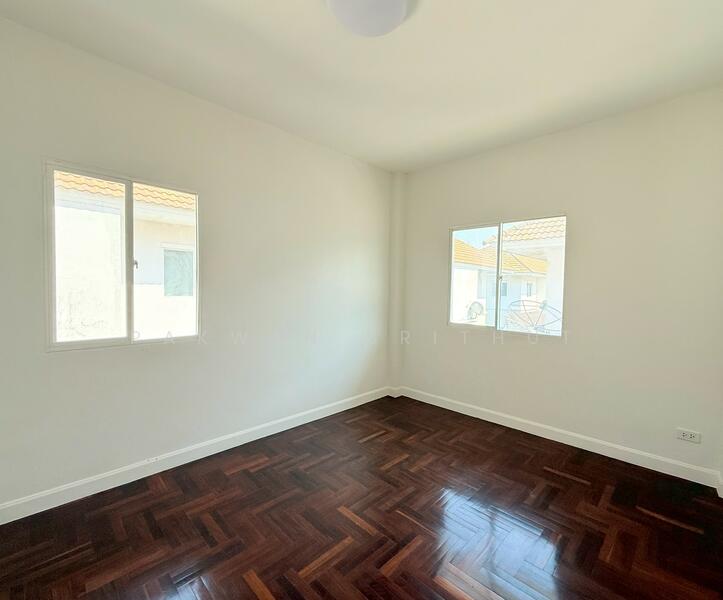 ขาย - Baan Lalin In The Park Wongwaen – Rattanathibet : บ้านลลิล อิน เดอะ พาร์ค วงแหวนฯ – รัตนาธิเบศร์, นนทบุรี