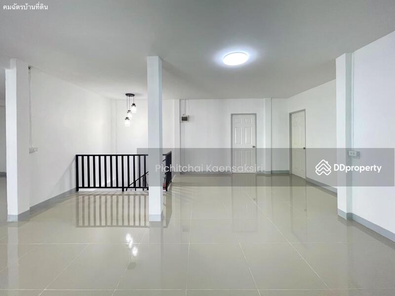 Large 2-storey detached house, Thai Thani Soi 10, Nava Nakorn, Pathum Thani, Pathum Thani, Khlong Nung, Khlong Luang, Pathum Thani, 5 Bedrooms, 238 sqm, Single Detached House For Sale, by Pichitchai Kaensaksiri, 10968157 - DDproperty.com