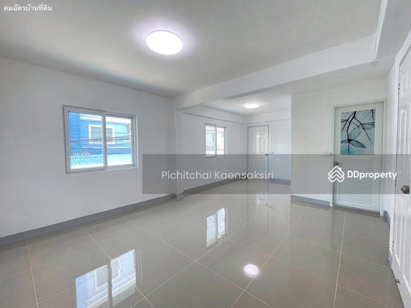 Large 2-storey detached house, Thai Thani Soi 10, Nava Nakorn, Pathum Thani, Pathum Thani, Khlong Nung, Khlong Luang, Pathum Thani, 5 Bedrooms, 238 sqm, Single Detached House For Sale, by Pichitchai Kaensaksiri, 10968157 - DDproperty.com