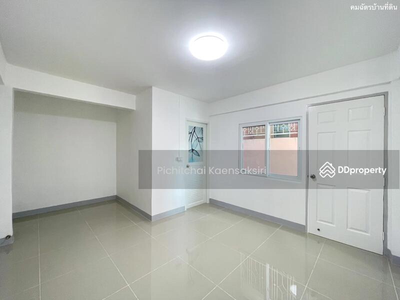 Large 2-storey detached house, Thai Thani Soi 10, Nava Nakorn, Pathum Thani, Pathum Thani, Khlong Nung, Khlong Luang, Pathum Thani, 5 Bedrooms, 238 sqm, Single Detached House For Sale, by Pichitchai Kaensaksiri, 10968157 - DDproperty.com