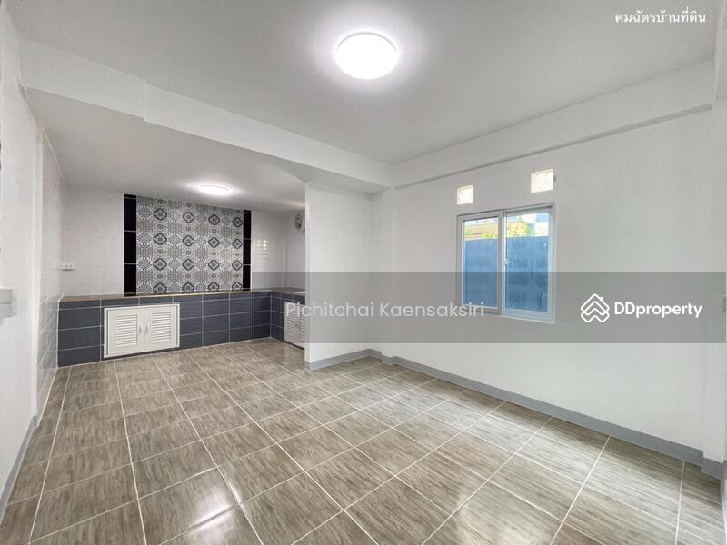 Large 2-storey detached house, Thai Thani Soi 10, Nava Nakorn, Pathum Thani, Pathum Thani, Khlong Nung, Khlong Luang, Pathum Thani, 5 Bedrooms, 238 sqm, Single Detached House For Sale, by Pichitchai Kaensaksiri, 10968157 - DDproperty.com